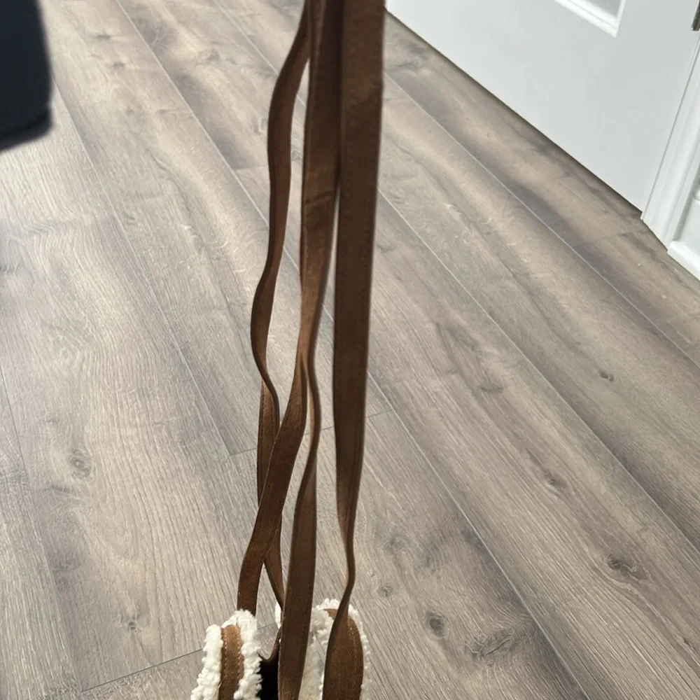 Telfar x Ugg small purse in chestnut - Picture 8 of 10
